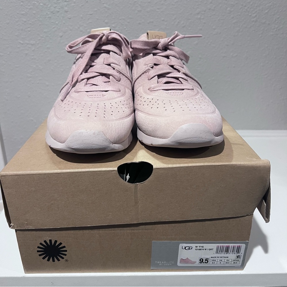 NIB UGG Women’s Tye Nubuck Leather Sneakers In Quartz Pink Size 9.5 - Picture 9 of 10